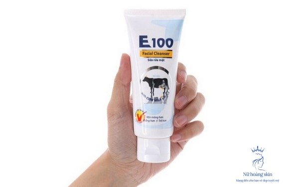 Sữa rửa mặt E100 chứa các thành phần chủ yếu từ thiên nhiên